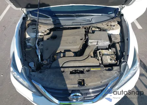 2018 Nissan Altima 2.5 S z USA, uszkodzony, nr VIN 1N4AL3AP7JC477586